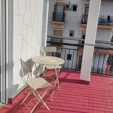 Apartament La Casa De Leon Xiii.Terraza Privada. Parejas Sewilla Zewnętrze zdjęcie