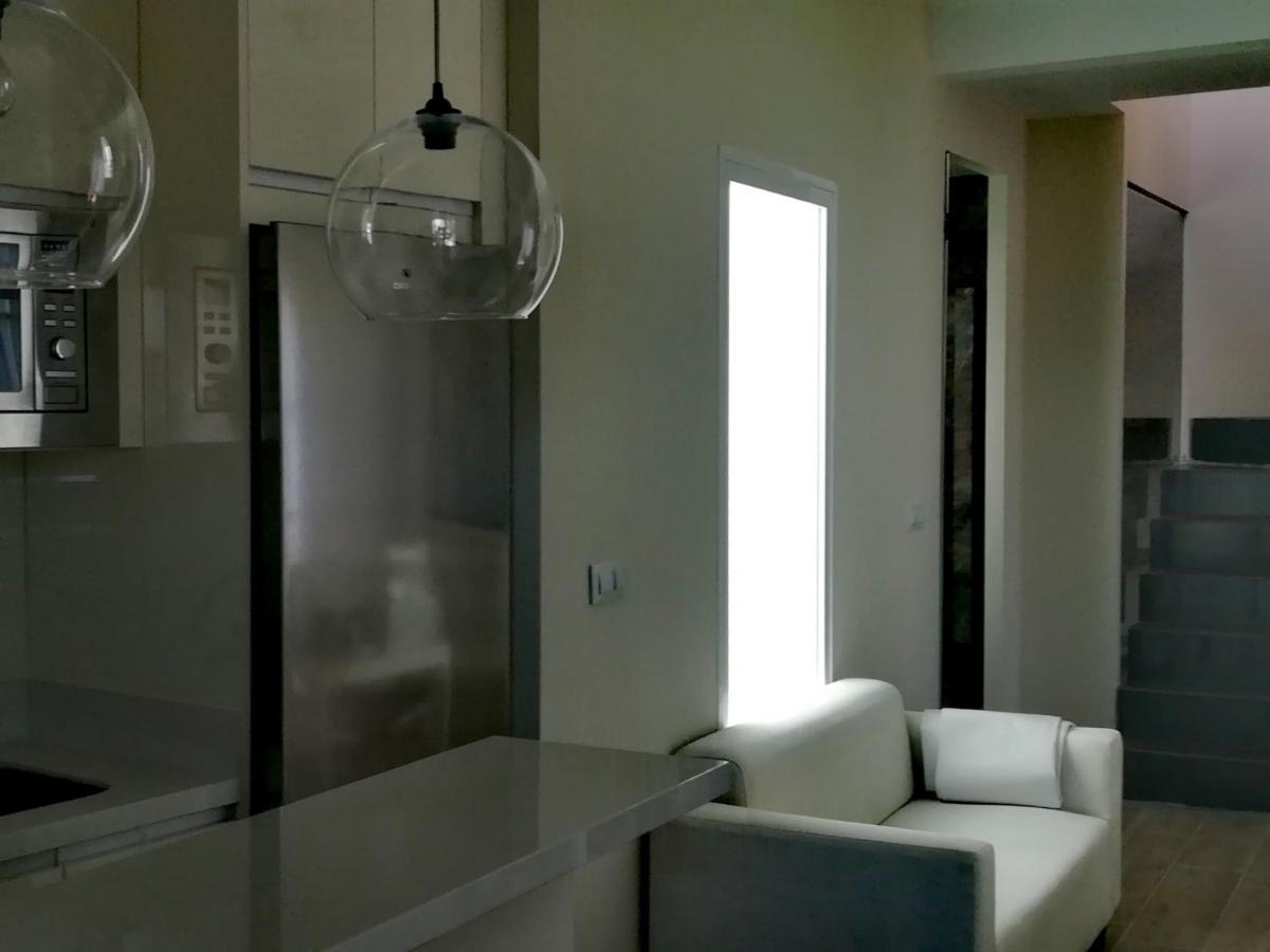 Apartament La Casa De Leon Xiii.Terraza Privada. Parejas Sewilla Zewnętrze zdjęcie