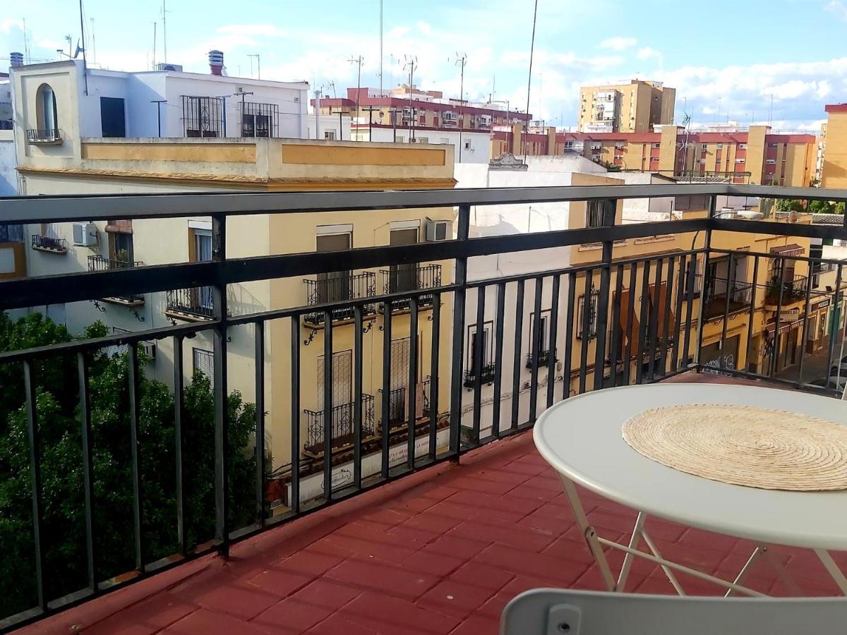 Apartament La Casa De Leon Xiii.Terraza Privada. Parejas Sewilla Zewnętrze zdjęcie