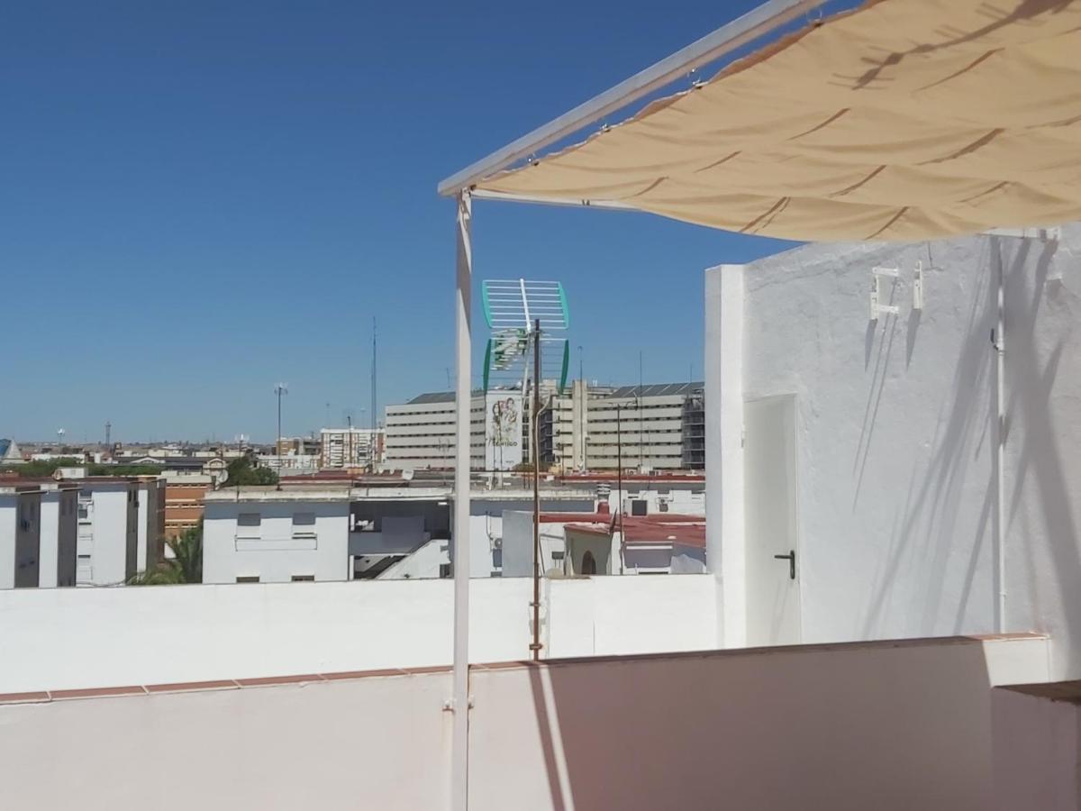 Apartament La Casa De Leon Xiii.Terraza Privada. Parejas Sewilla Zewnętrze zdjęcie