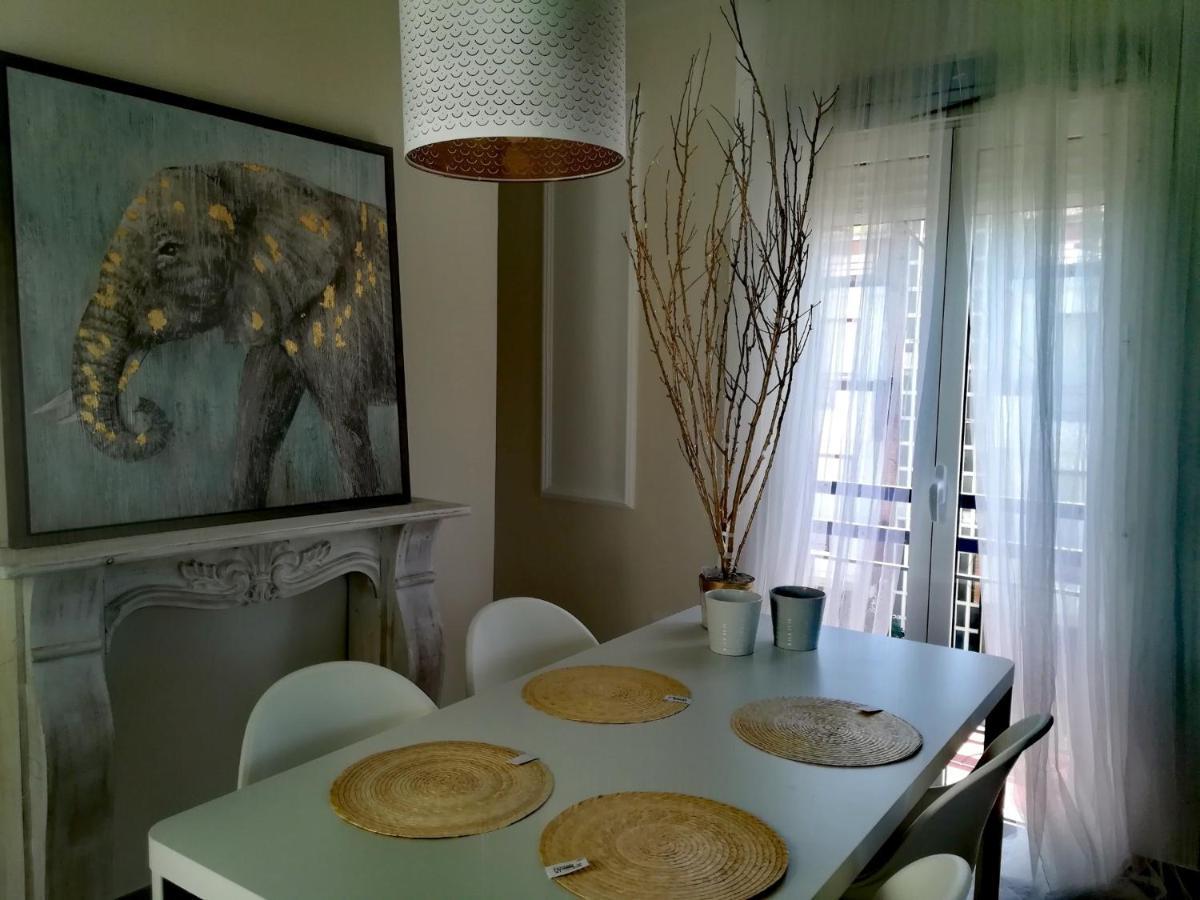 Apartament La Casa De Leon Xiii.Terraza Privada. Parejas Sewilla Zewnętrze zdjęcie